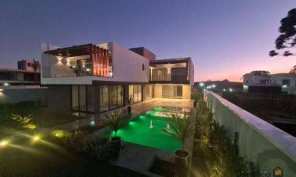 Casa com 4 dormitórios à venda, 544 m² por R$ 5.700.000 - Passaúna - Curitiba/PR