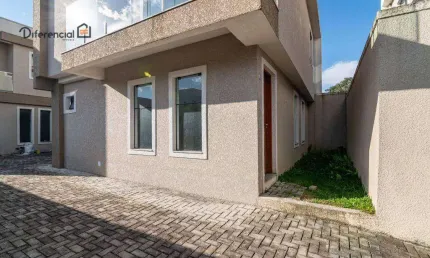 Sobrado à venda por R$ 790.000,00 - Jardim das Américas - Curitiba/PR