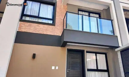 Sobrado com 3 dormitórios à venda, 134 m² por R$ 996.000 - Santa Cândida - Curitiba/PR