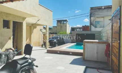 Casa linear na Estrada da Cachamorra, em Campo Grande.