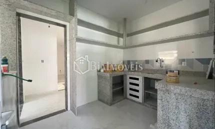 Maravilhosa casa em Campo Grande — 3 quartos (02 suítes).
