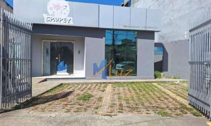 Ponto comercial com 4 salas para alugar na Rua Teixeira de Gouveia, 1403, Centro, Macaé
