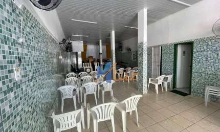 Vende-se Prédio com 2 Apartamentos e Espaço Comercial na Vila Badejo – Oportunidade Única!