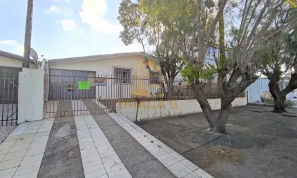 Casa com 3 dorms, Universitário, Cascavel - R$ 500 mil, Cod: 205