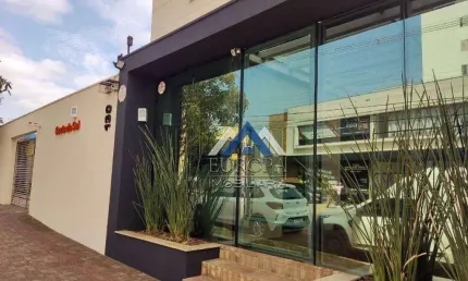 Apartamento com 3 dormitórios à venda, 69 m² por R$ 450.000,00 - Vitória - Londrina/PR