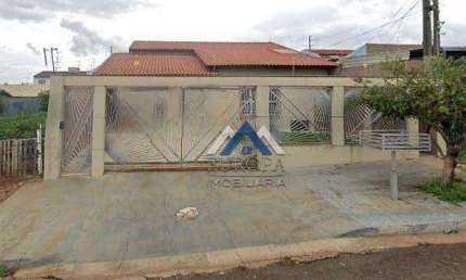 Casa com 3 dormitórios à venda, 180 m² por R$ 700.000,00 - Coliseu - Londrina/PR