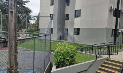 Apartamento com 3 dormitórios para alugar, 72 m² por R$ 2.350,00/mês - Parque Residencial Alcântara - Londrina/PR