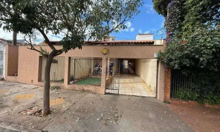 Casa com 3 dormitórios à venda, 167 m² por R$ 890.000,00 - Nova Londres - Londrina/PR