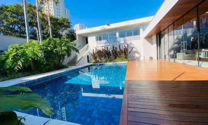 Casa com 4 dormitórios à venda, 300 m² por R$ 2.200.000,00 - Parque Residencial Alcântara - Londrina/PR