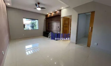 Vende-se lindo e reformado sobrado em condominio fechado no Princesa Yasmin, com 3 quartos sendo 1 suite, 158 m² por R$ 700.000 - Coophema - Cuiabá/MT