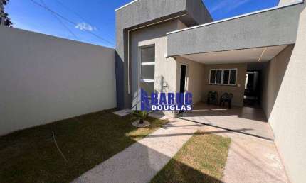 Vende-se Linda e nova casa Térrea no bairro Coophema, região do Coxipó, 03 quartos sendo 01 suíte, espaço gourmet com churrasqueira e piscina.