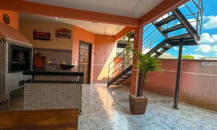 Casa com 3 quartos à venda na Rua Ataúlfo Alves, 109, Xaxim, Curitiba