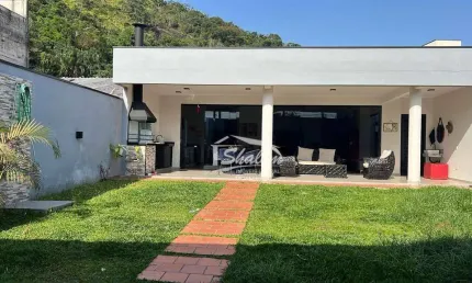 Casa com 3 quartos à venda na Rua São Benedito, Centro, Caraguatatuba