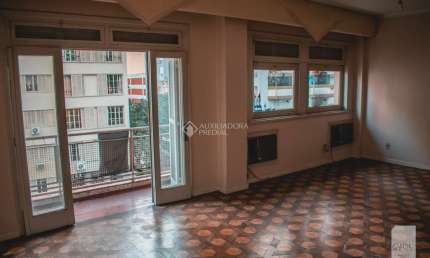 Apartamento com 3 quartos à venda na Rua Duque de Caxias, 1361, Centro Histórico, Porto Alegre, 190 m2 por R$ 652.000