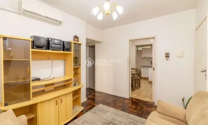Apartamento com 2 quartos à venda na avenida chuí, 30, cristal, porto alegre, 50 m2 por r$ 230.000