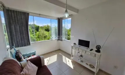 Apartamento com 2 quartos à venda na praça tamandaré, 1020, cristal, porto alegre, 61 m2 por r$ 300.000