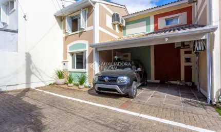Casa em condomínio fechado com 3 quartos à venda na Avenida José Aloísio Filho, 965, Humaitá, Porto Alegre, 86 m2 por R$ 550.000