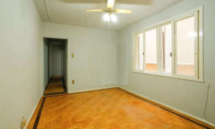 Apartamento com 2 quartos à venda na Avenida Cristóvão Colombo, 1708, Floresta, Porto Alegre, 73 m2 por R$ 320.000