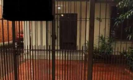 Casa com 2 quartos à venda na Avenida Valado, 383, Vila João Pessoa, Porto Alegre, 128 m2 por R$ 371.000