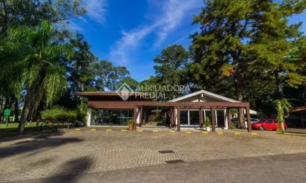 Casa em condomínio fechado com 4 quartos à venda na Avenida Juca Batista, 8000, Cavalhada, Porto Alegre, 432 m2 por R$ 2.890.000
