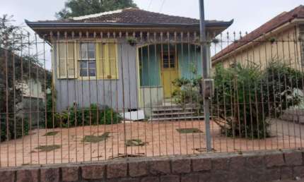 Casa com 3 quartos à venda na Rua Vidal de Negreiros, 71, Vila São José, Porto Alegre, 84 m2 por R$ 450.000