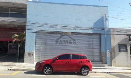 Loja para locacao na Rua 9 de julho no Centro de Vinhedo.