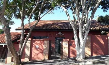 Casa com 3 quartos à venda no Jardim Panorama, Vinhedo , 200 m2 por R$ 990.000