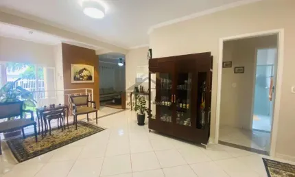 Linda Casa Terrea no Jardim Panorama, Vinhedo/SP - 3 Dormitorios, 1 suite  e 4 garagens!