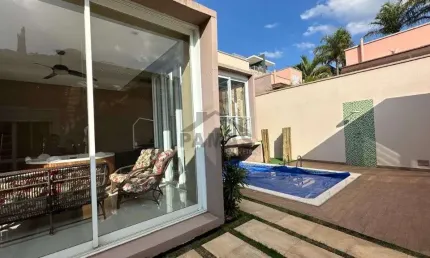 Casa Terrea de Alto Padrao no Condominio Alpes de Vinhedo