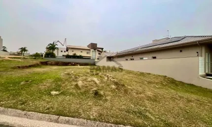 Terreno em condomínio fechado à venda no Jardim Europa, Valinhos  por R$ 1.100.000