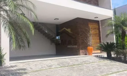 Luxuosa Casa Terrea no Condominio Campo de Toscana  – 4 Suites, Piscina Aquecida, em Area Nobre de Vinhedo!