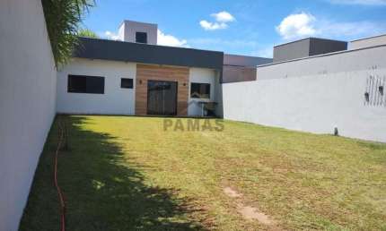 Nova, terrea em bairro tranquilo e que valoriza a cada dia, Louveira/SP