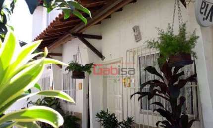 Casa com 2 dormitórios à venda, 65 m² por R$ 300.000,00 - Portinho - Cabo Frio/RJ