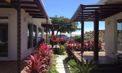 Casa com 4 dormitórios à venda, 110 m² por R$ 2.000.000,00 - Village de Búzios - Armação dos Búzios/RJ