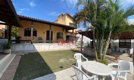 Casa com 13 quartos, ideal para Pousada e Airbnb lazer com piscina e churrasqueira à venda, 197 m² por R$ 850.000,00 - Rasa - Armação dos Búzios/RJ.