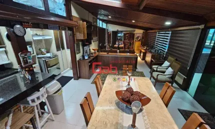 Cobertura com 4 dormitórios à venda, 220 m² por R$ 1.500.000,00 - Centro - Cabo Frio/RJ