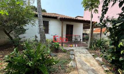 Casa em terreno de 522m²   à venda, por R$ 750.000 - Parque Burle - Cabo Frio/RJ