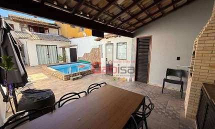 Casa com 3 dormitórios, 200 m² - venda por R$ 800.000,00 ou aluguel por R$ 4.300,00/mês - Palmeiras - Cabo Frio/RJ