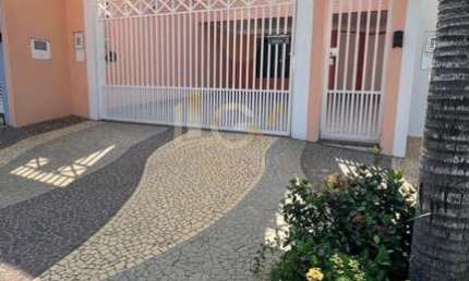 Casa com 3 quartos à venda na Vila Furlan, Indaiatuba 