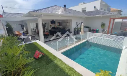 Casa em condomínio fechado com 4 quartos à venda na Jardim Três Marias, 245, Jardim Três Marias, Peruíbe