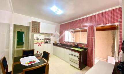Casa com 2 quartos à venda na Centro, 08, Centro, Peruíbe