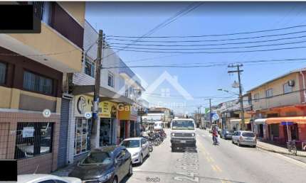 Prédio comercial no Centro comercial de Peruíbe, avenida bem movimenta e com fluxo alto
