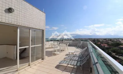 Apartamento cobertura com 3 quartos próximo a praia em Peruíbe.