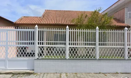 Casa com 3 quartos à venda na Avenida Romania, 87, Balneário Stella Maris, Peruíbe
