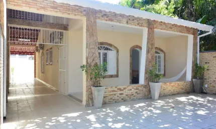 Casa com 4 quartos à venda na Centro, Centro, Peruíbe