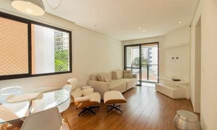 Apartamento charmoso em Moema Pássaros Localização privilegiada! Com 60m² muito bem distribuídos, este apartamento encanta pelo charme e funcionalidade.