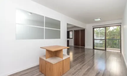 **se você está em busca de um lar que una tranquilidade, funcionalidade e excelente localização, este apartamento localizado no bairro da saúde é a escolha perfeita!