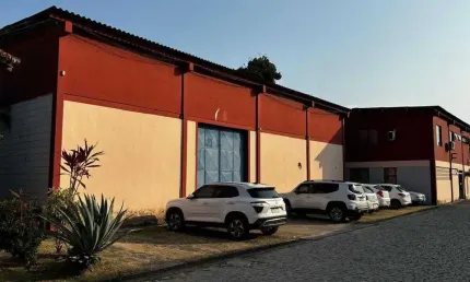 Pavilhão/Galpão à venda no bairro BURAQUINHO - Lauro de Freitas/BA