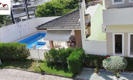 Casa à venda no bairro BURAQUINHO em Lauro de Freitas/BA