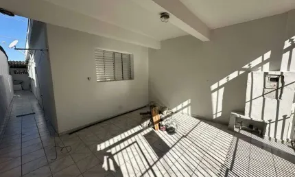 Casa Independente com 1 Quarto, Garagem e aceita pet
